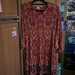 chloe+rene cute paisley dress! flowey and bright. strechy